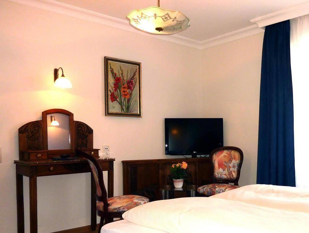 Historisches Genusshotel Loewen 쇼프하임 외부 사진