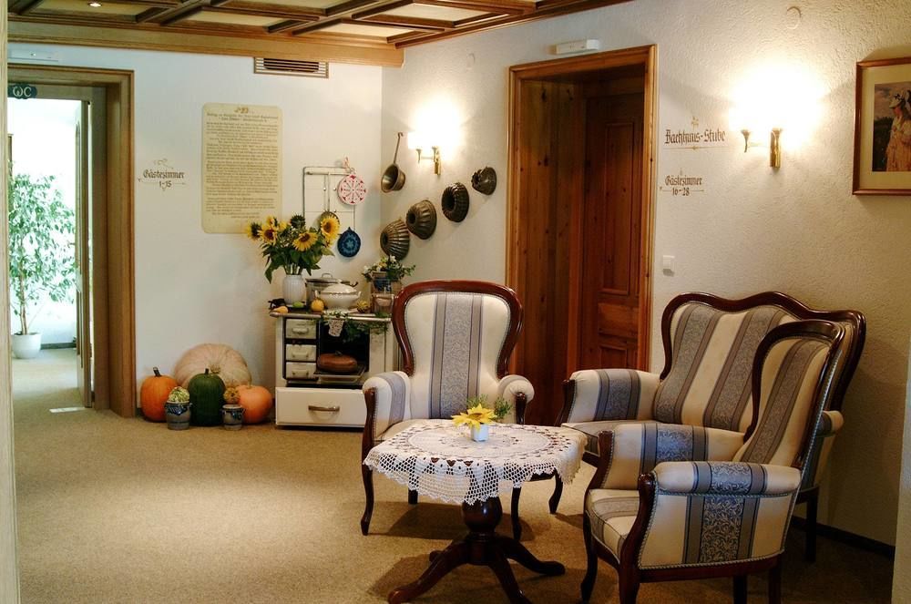 Historisches Genusshotel Loewen 쇼프하임 외부 사진