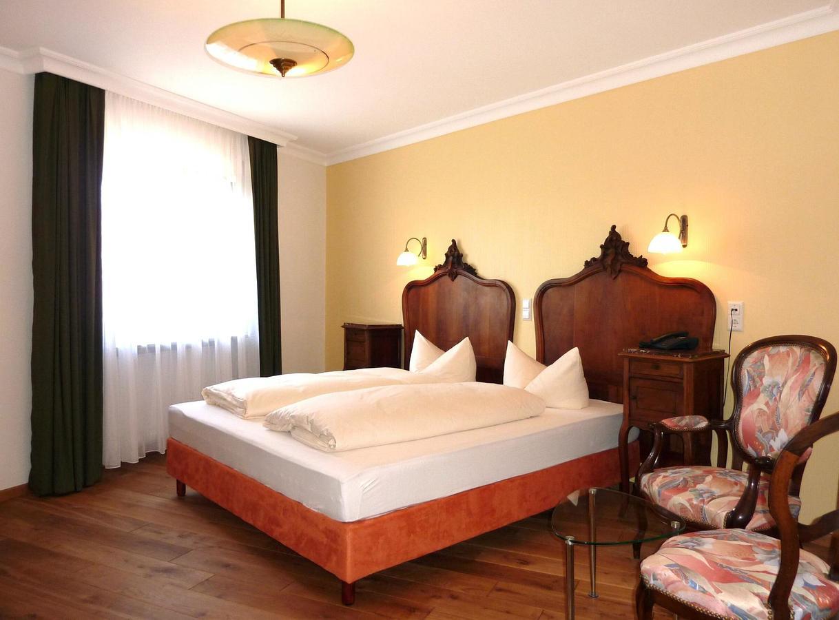 Historisches Genusshotel Loewen 쇼프하임 외부 사진