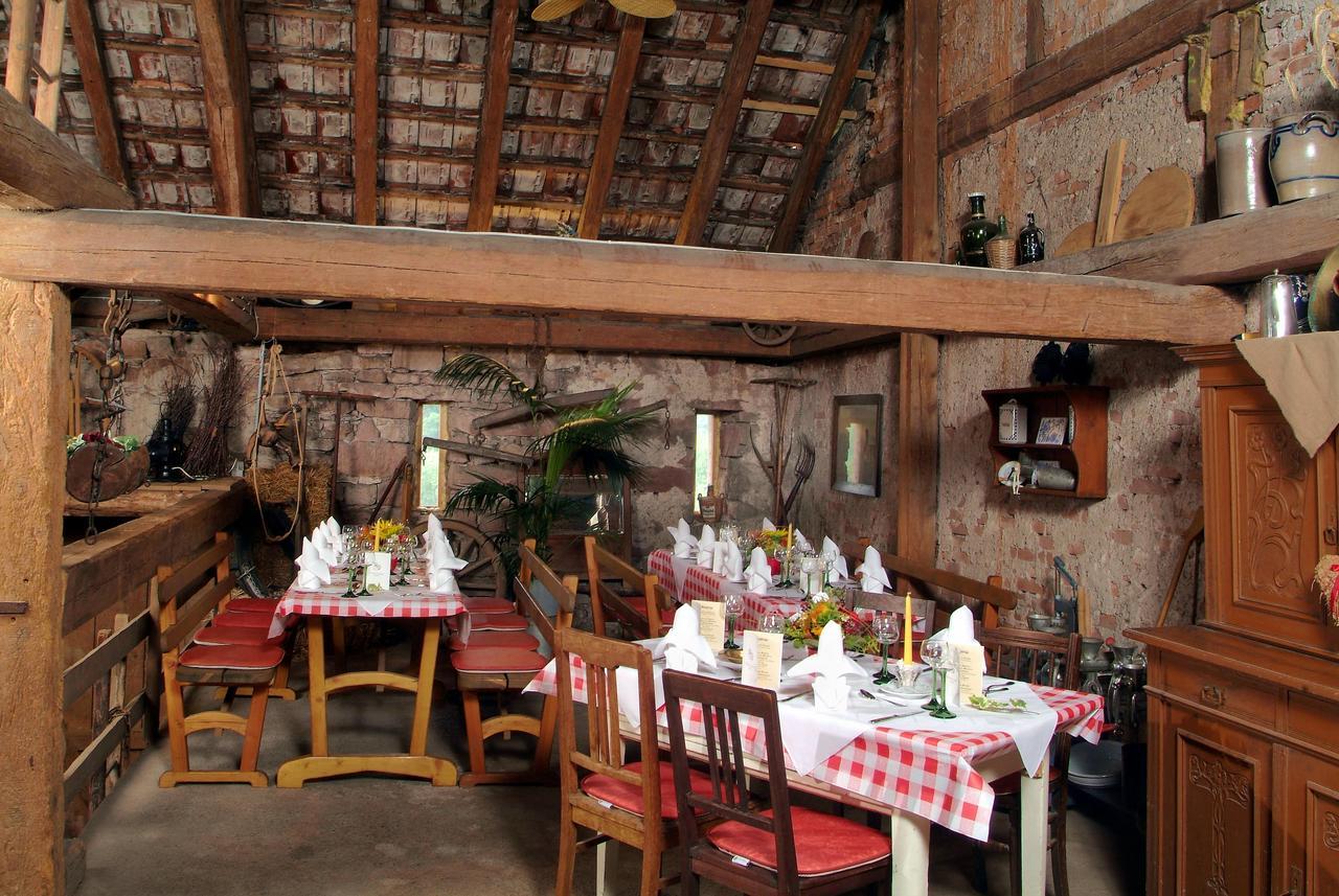 Historisches Genusshotel Loewen 쇼프하임 외부 사진