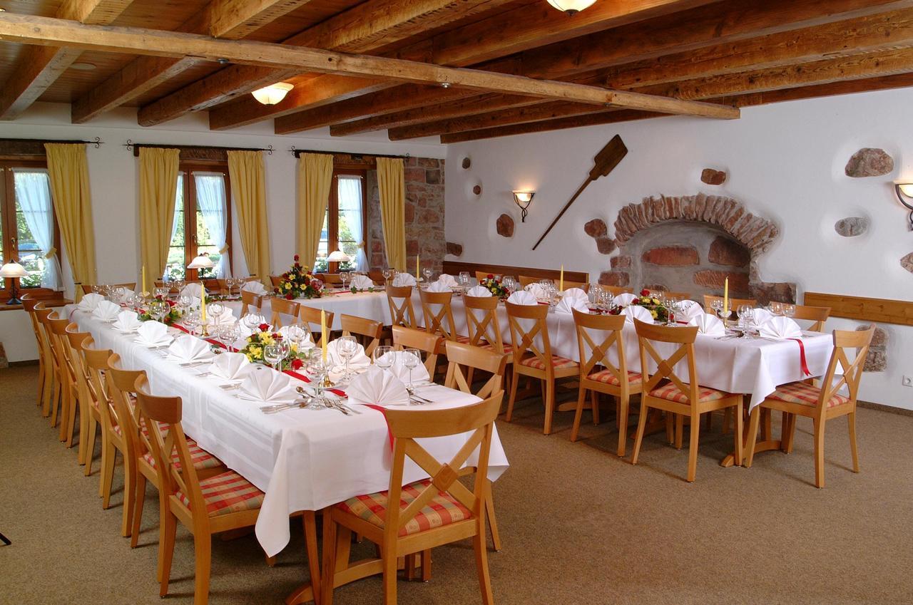 Historisches Genusshotel Loewen 쇼프하임 외부 사진