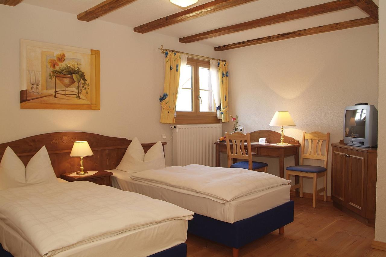 Historisches Genusshotel Loewen 쇼프하임 외부 사진