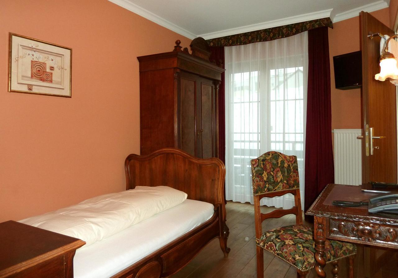 Historisches Genusshotel Loewen 쇼프하임 외부 사진