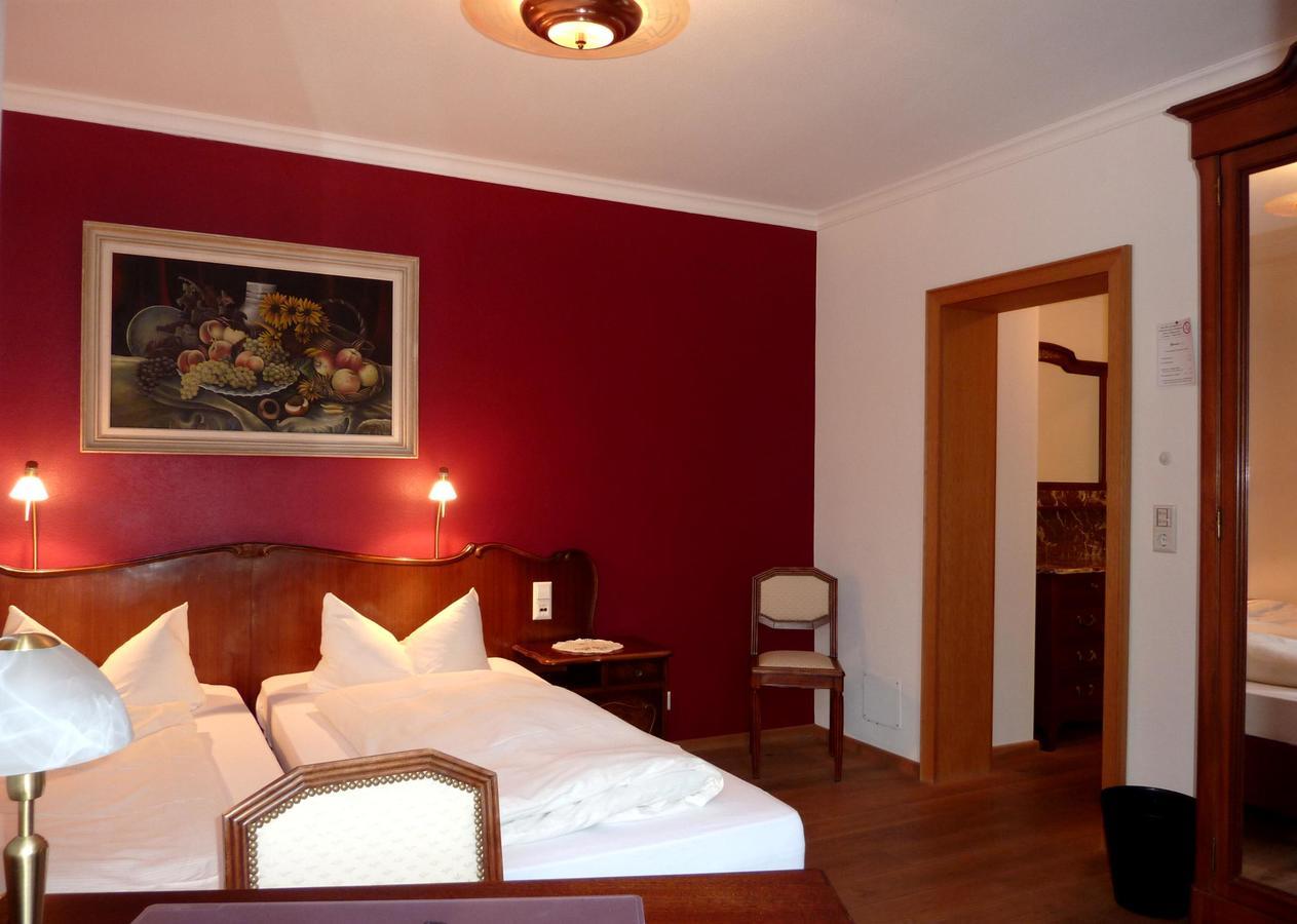 Historisches Genusshotel Loewen 쇼프하임 외부 사진